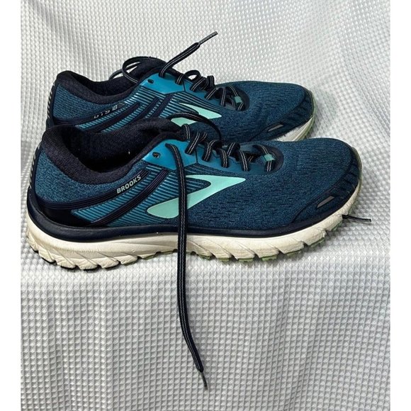 Brooks Green and White Athletic Shoes with Cushioned Support - Picture 8 of 11